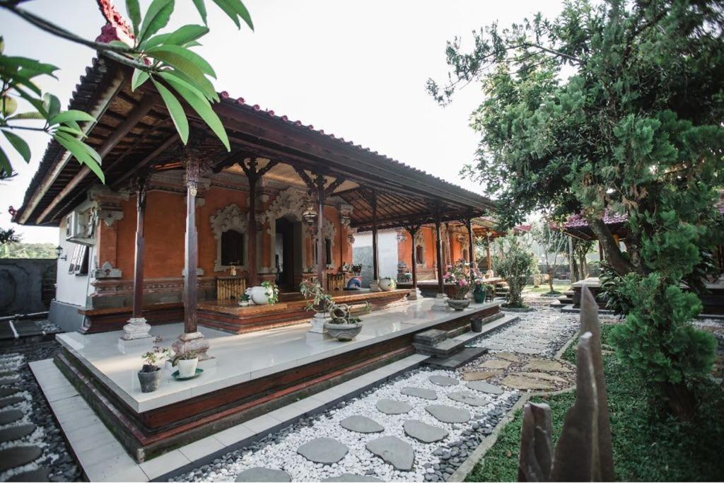Escotel Villa Marga Табанан Экстерьер фото